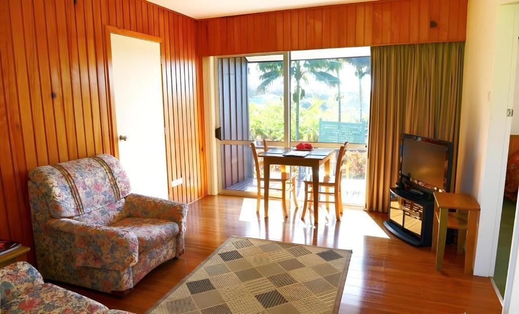 Fletcher Christian Holiday Hotel Burnt Pine Extérieur photo